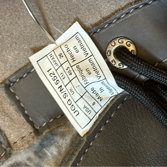 UGG Butte Logo Snow Boot color Brown Metal size Mens 8 /Womens 9-9.5 - Picture 8 of 9